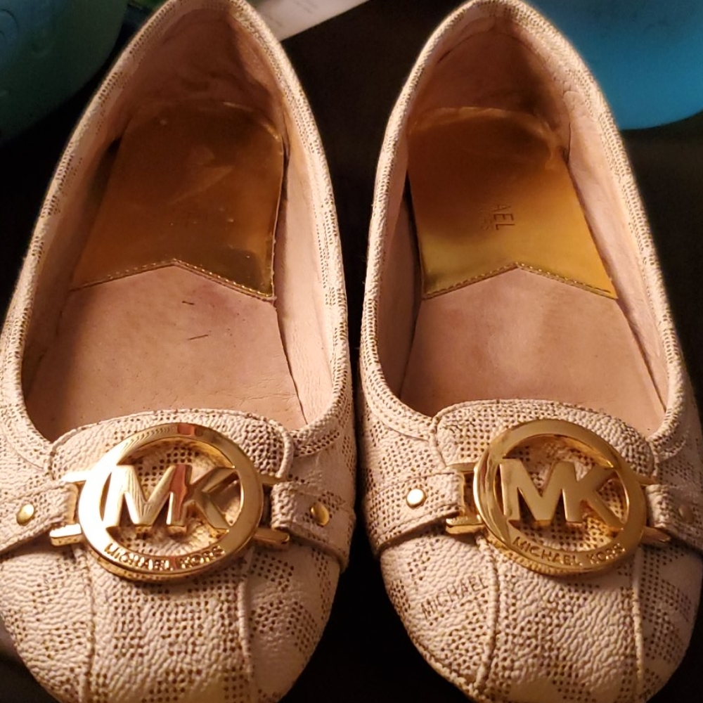 Women's Michael Kors flats
